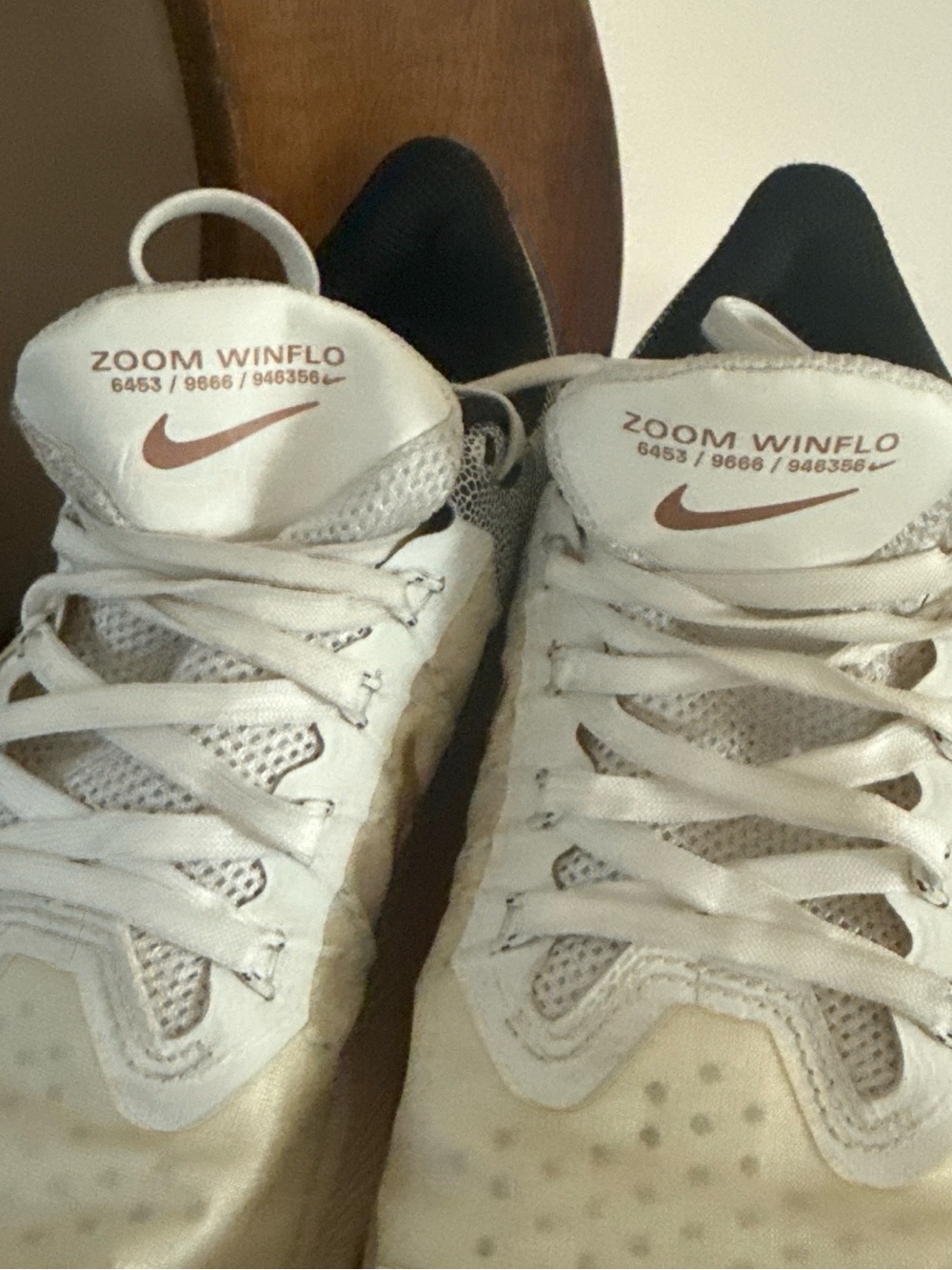Nike Women’s Zoom Winflo Running Sneakers in Cream and Rose Gold - Picture 4 of 4